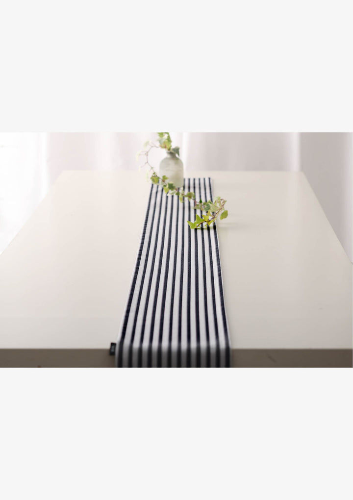テーブルランナー リバーシブル（#132 藍輪舞／#143 藍百筋） ｜小倉織