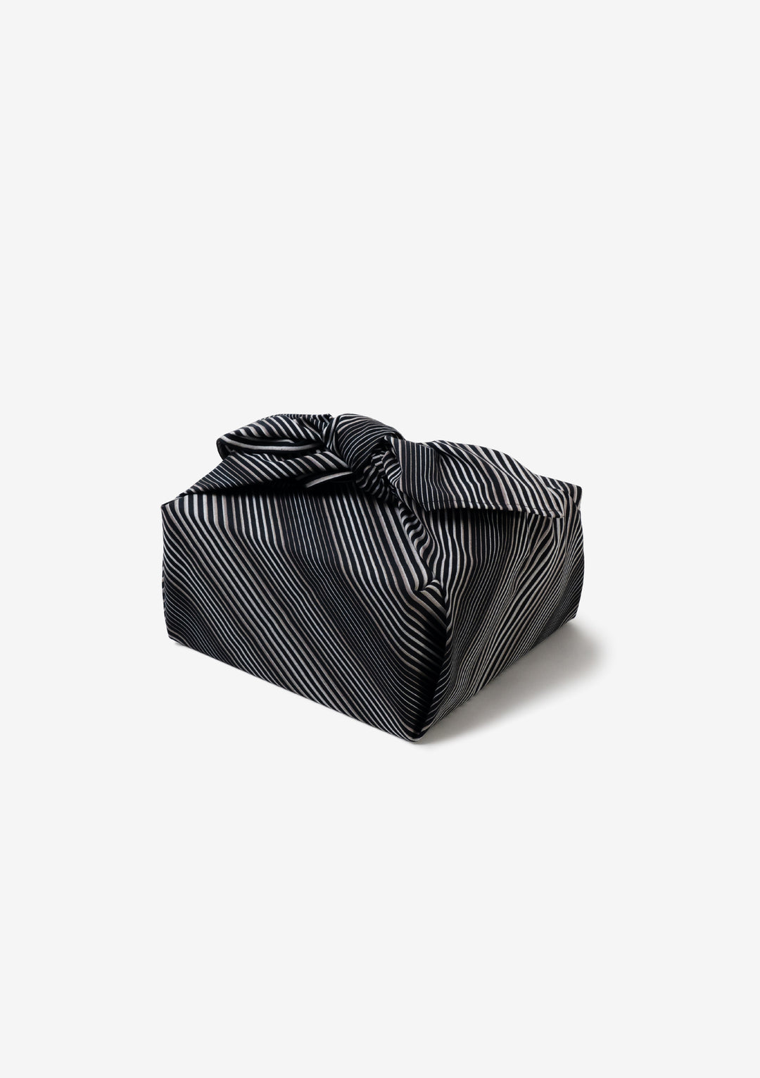 1B0002-p03-p131-Furoshiki-M-