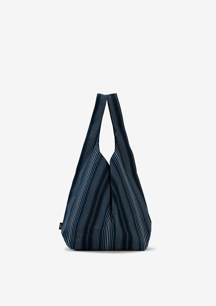 MARIです　ジンベイザメ　ショルダーバッグ　馬形埴輪 ido design（アイディオー・デザイン）web shop｜ネット通販
